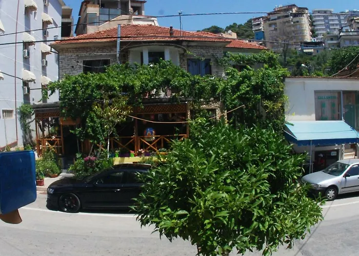 Isufi Guest Houses